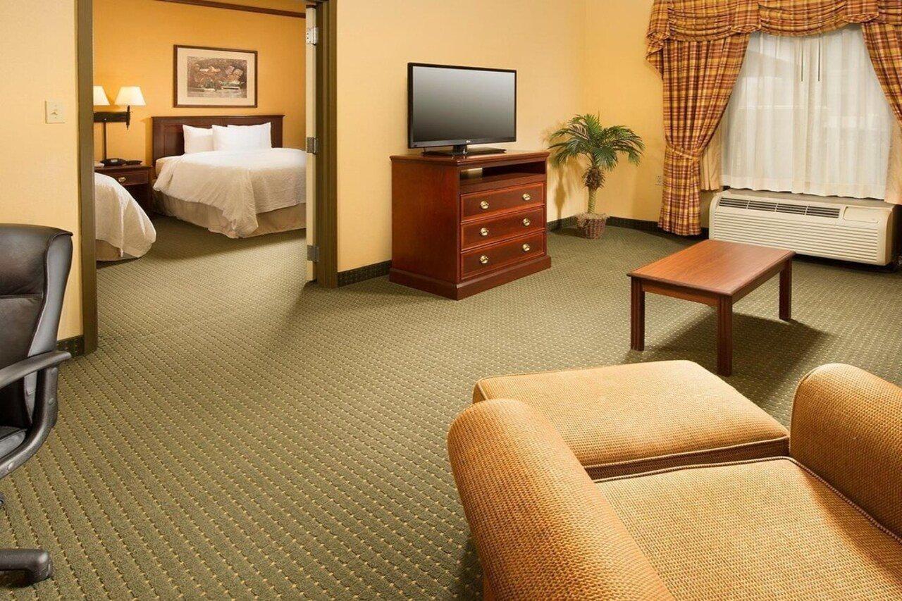 Hampton Inn & Suites Стилуотер Экстерьер фото