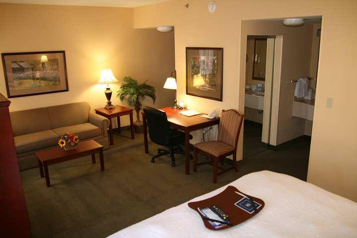 Hampton Inn & Suites Стилуотер Экстерьер фото