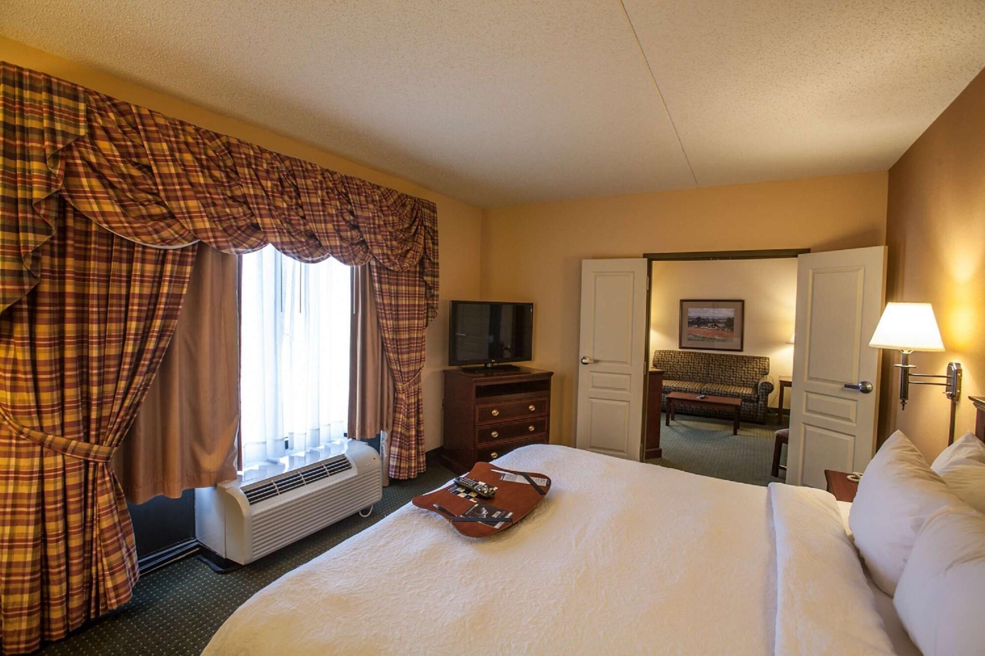 Hampton Inn & Suites Стилуотер Экстерьер фото