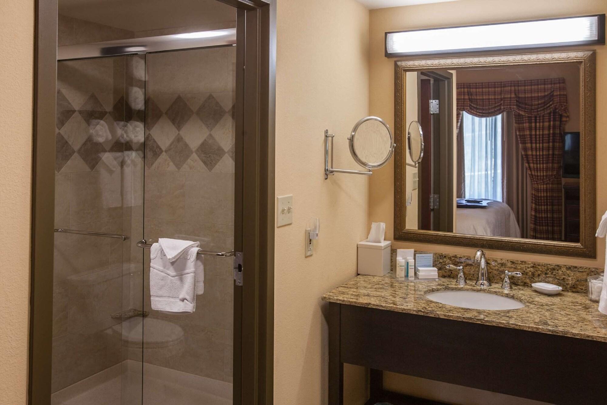 Hampton Inn & Suites Стилуотер Экстерьер фото