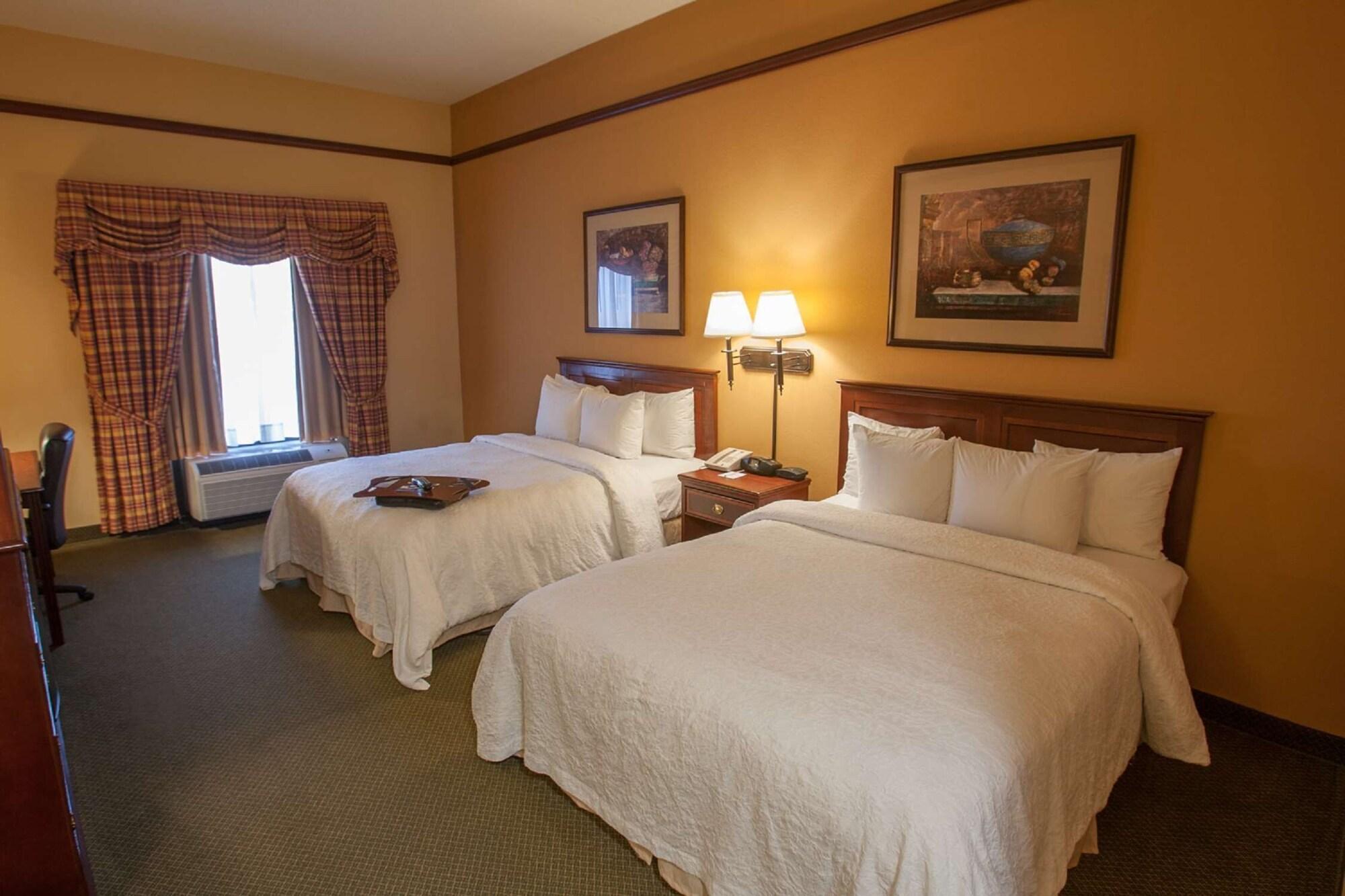 Hampton Inn & Suites Стилуотер Экстерьер фото