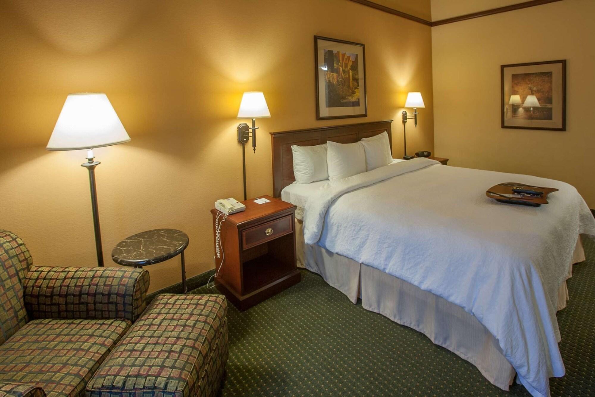 Hampton Inn & Suites Стилуотер Экстерьер фото