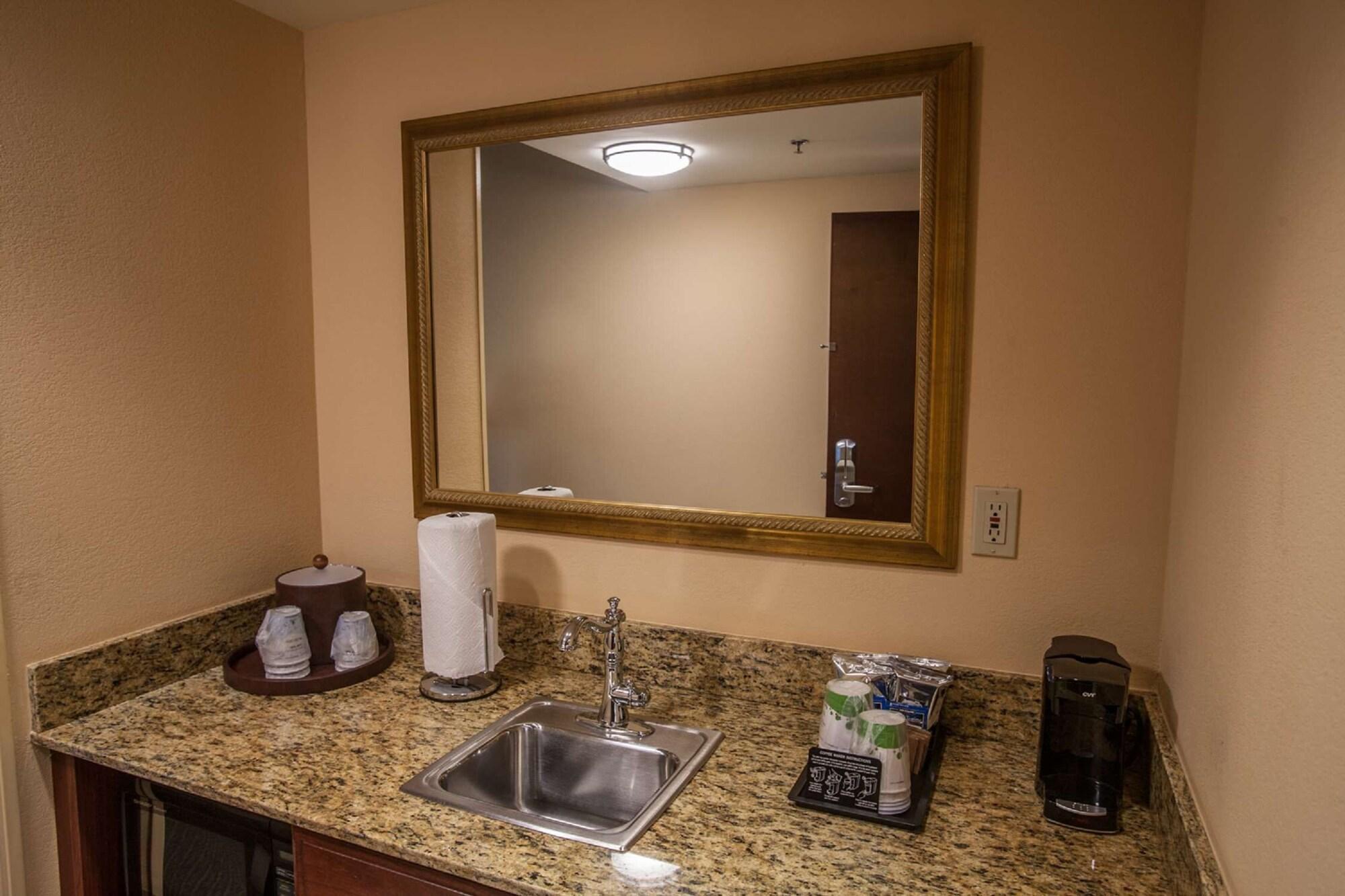 Hampton Inn & Suites Стилуотер Экстерьер фото