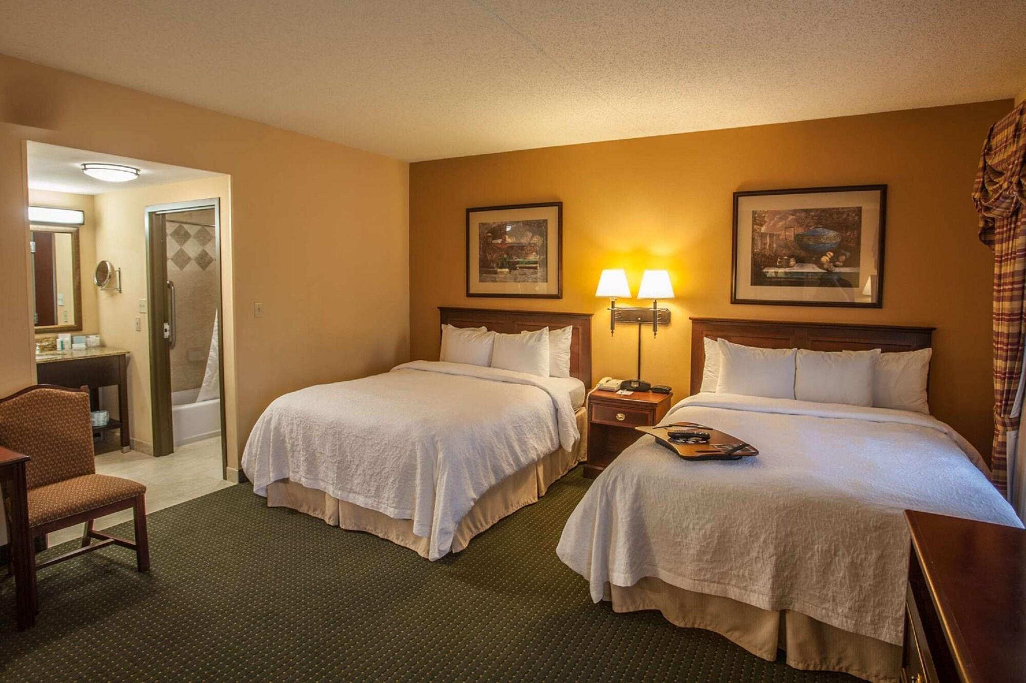 Hampton Inn & Suites Стилуотер Экстерьер фото