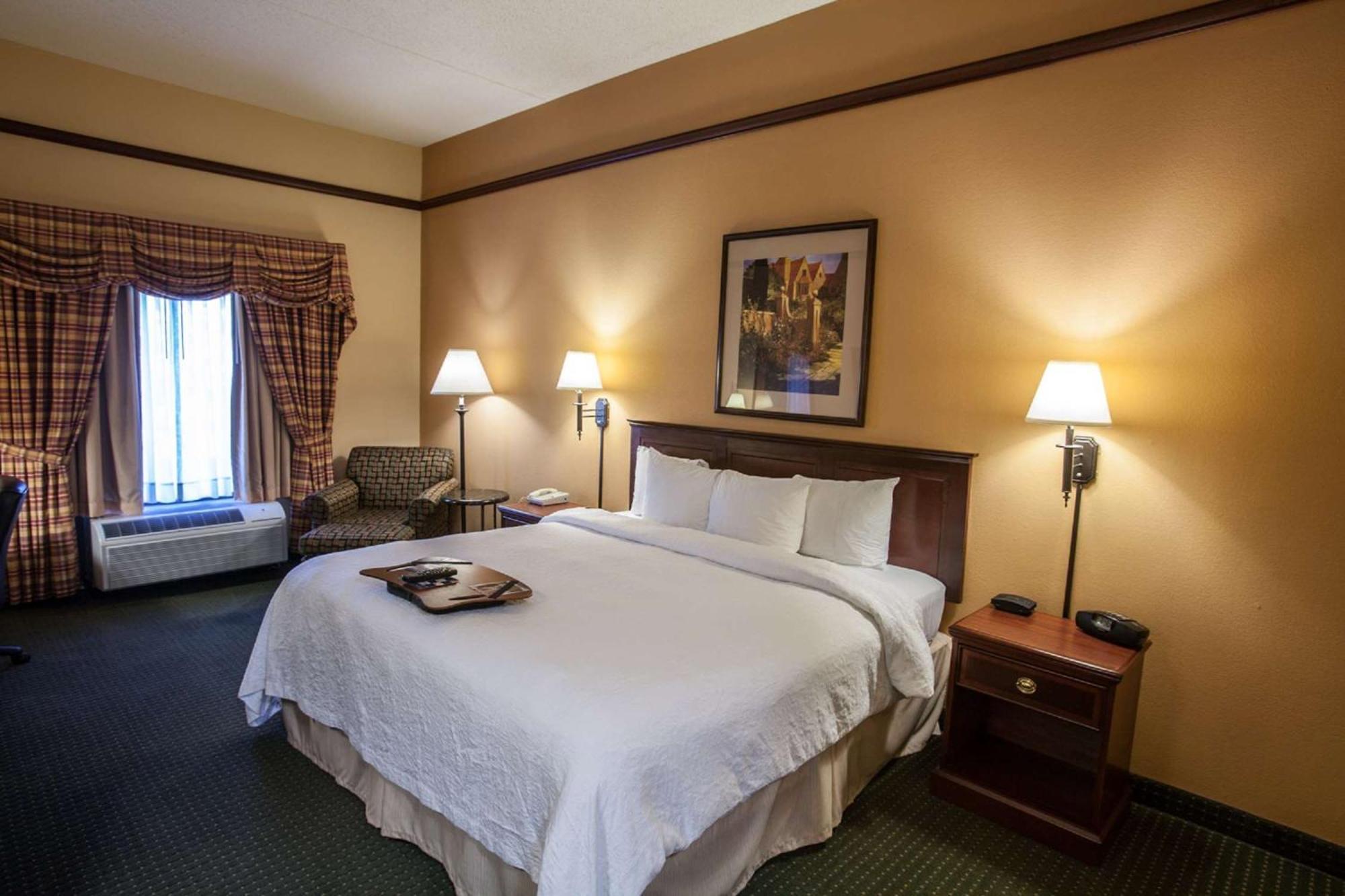 Hampton Inn & Suites Стилуотер Экстерьер фото